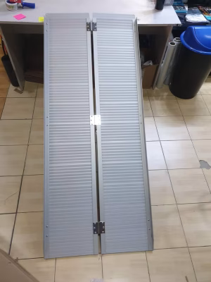 Rampa de incarcare pliabila | Metalmec