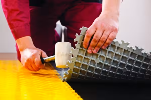 3179 pardoseala industriala din pvc pentru zone cu trafic intens si tonaj ridicat fortel fortelock 600x400 1 Pardoseala industriala din material reciclat pentru zone cu trafic intens si tonaj ridicat , model Coins | Industry ECO gri | Fortelock - Magazin Online Unilift Serv Pardoseala industriala Pardoseala industriala din material reciclat pentru zone cu trafic intens si tonaj ridicat , model Coins | Industry ECO gri | Fortelock - imagine 3