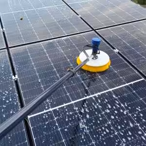 Perie simpla electrica pentru curatarea panourilor fotovoltaice | UnicleanSolar
